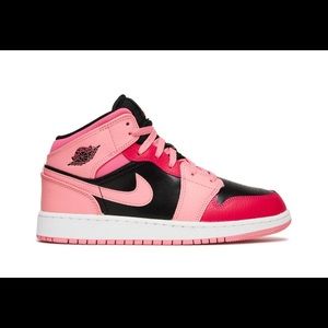 Pre-Owned Authentic Air Jordan 1 Mid GS ‘Coral Chalk’